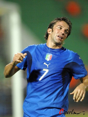 随着中国足 随着中国足