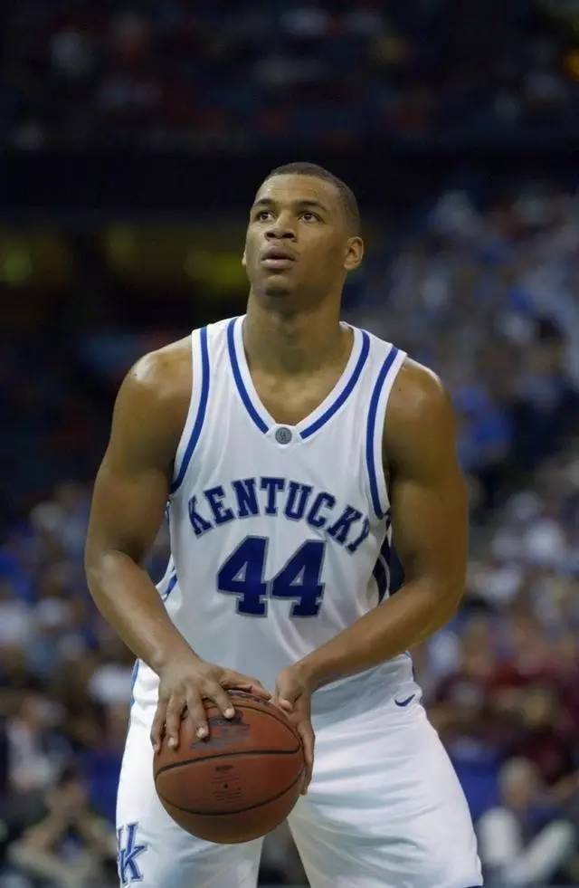 结紧密相关 结紧密相关