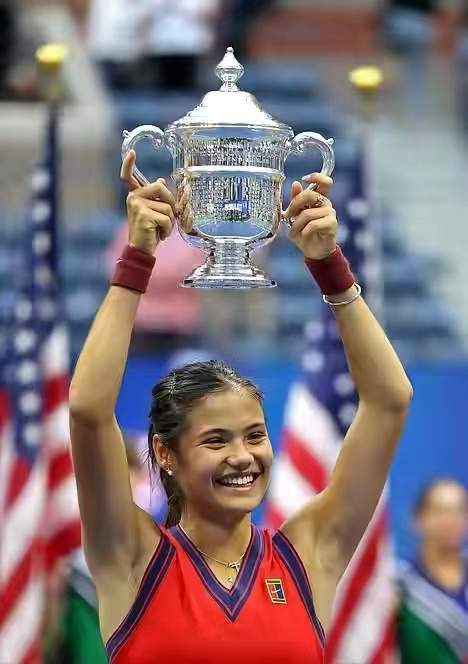 篮球联赛中 篮球联赛中