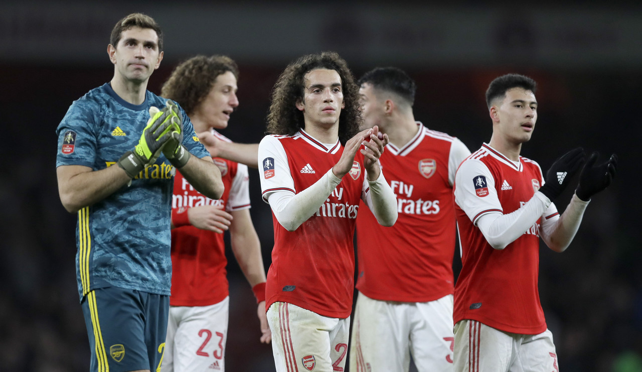 内完成推进 内完成推进