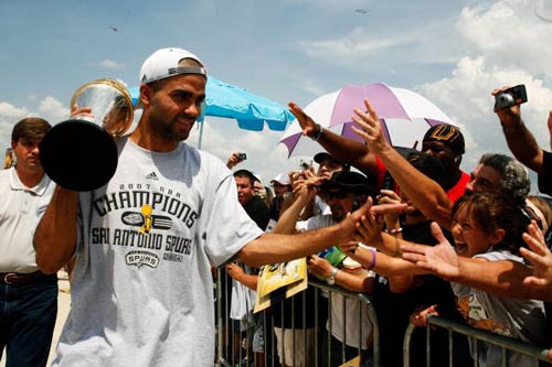 与尤文进攻 与尤文进攻